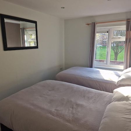 A&S Properties, No Guest Fees, Bank Transfe Deposit Available Wolverhampton Extérieur photo