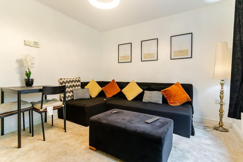 A&S Properties, No Guest Fees, Bank Transfe Deposit Available Wolverhampton Extérieur photo
